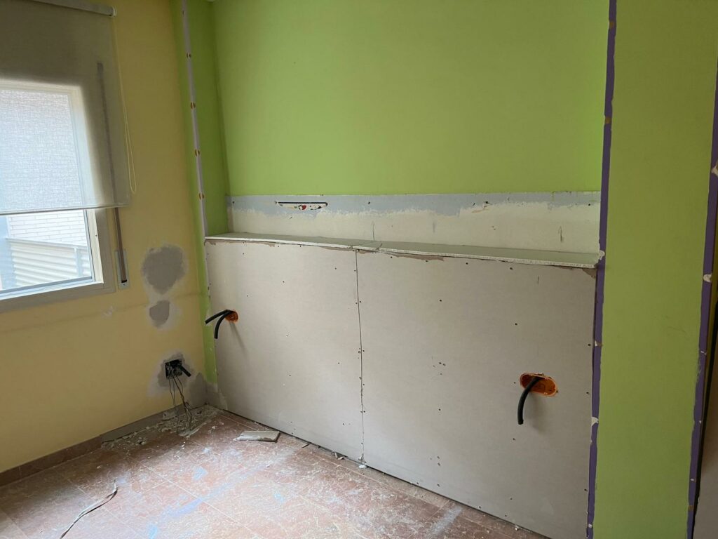 Reforma habitación juvenil adulto, Tarragona